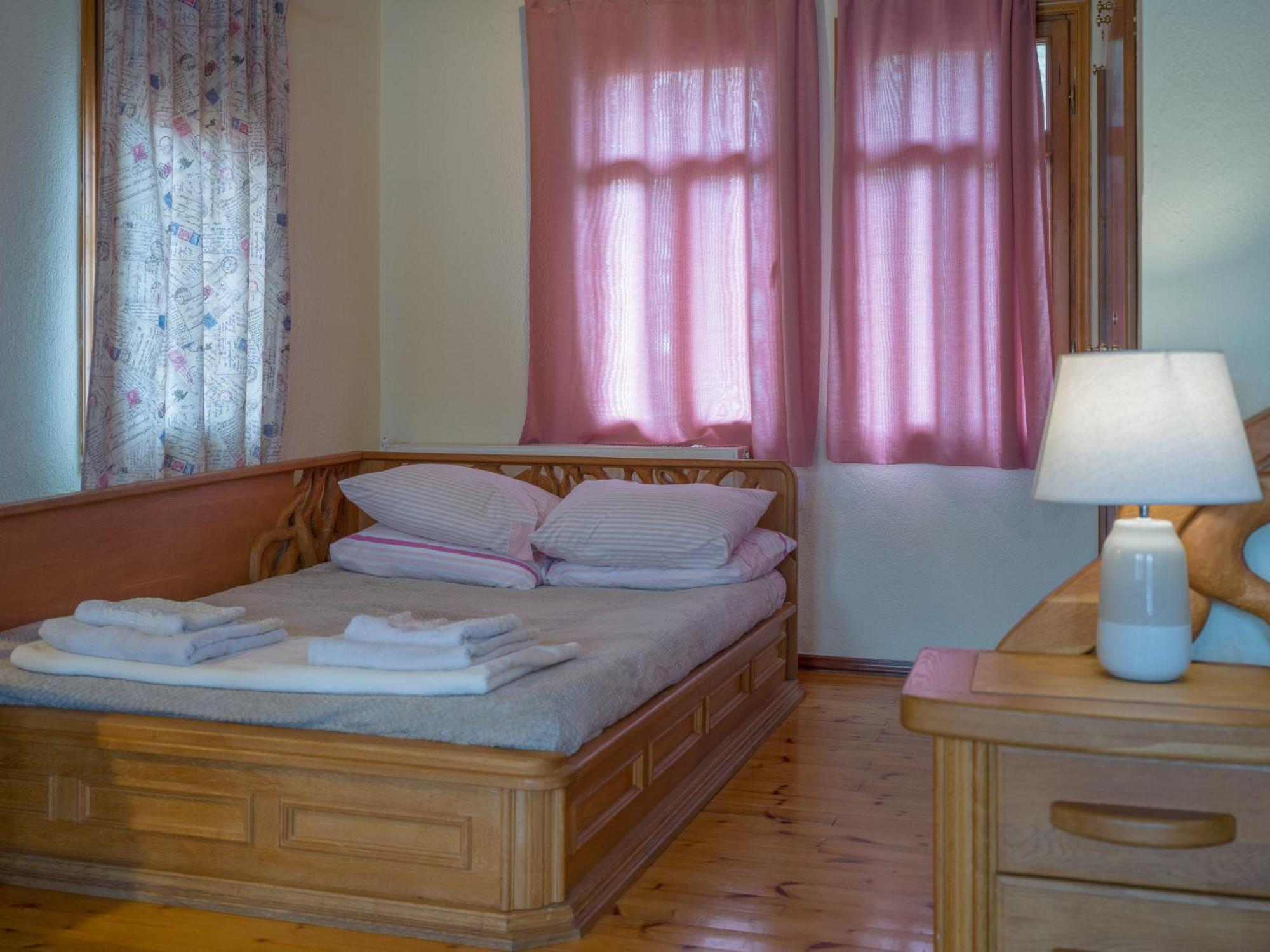 Prespes Lake View Family Apartment Florina Exteriör bild
